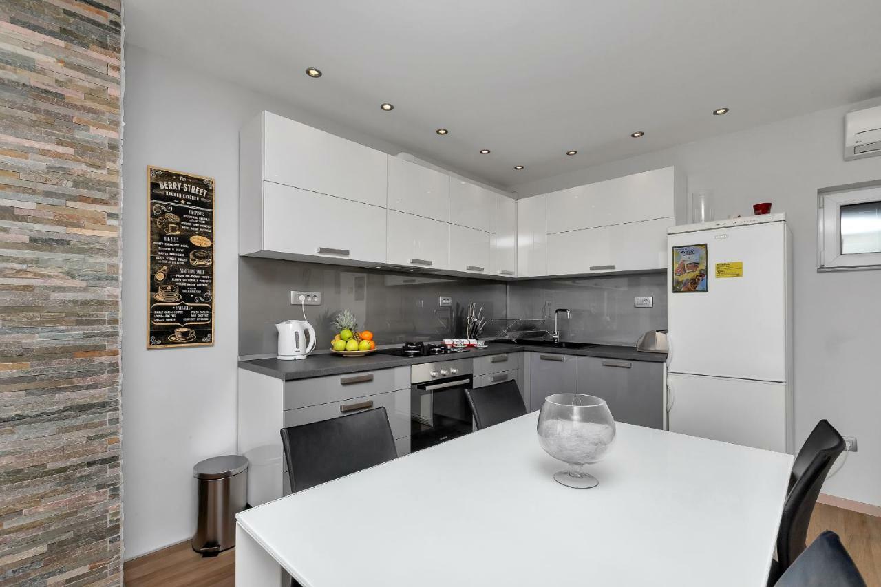 Apartments Buljan 马卡尔斯卡 外观 照片